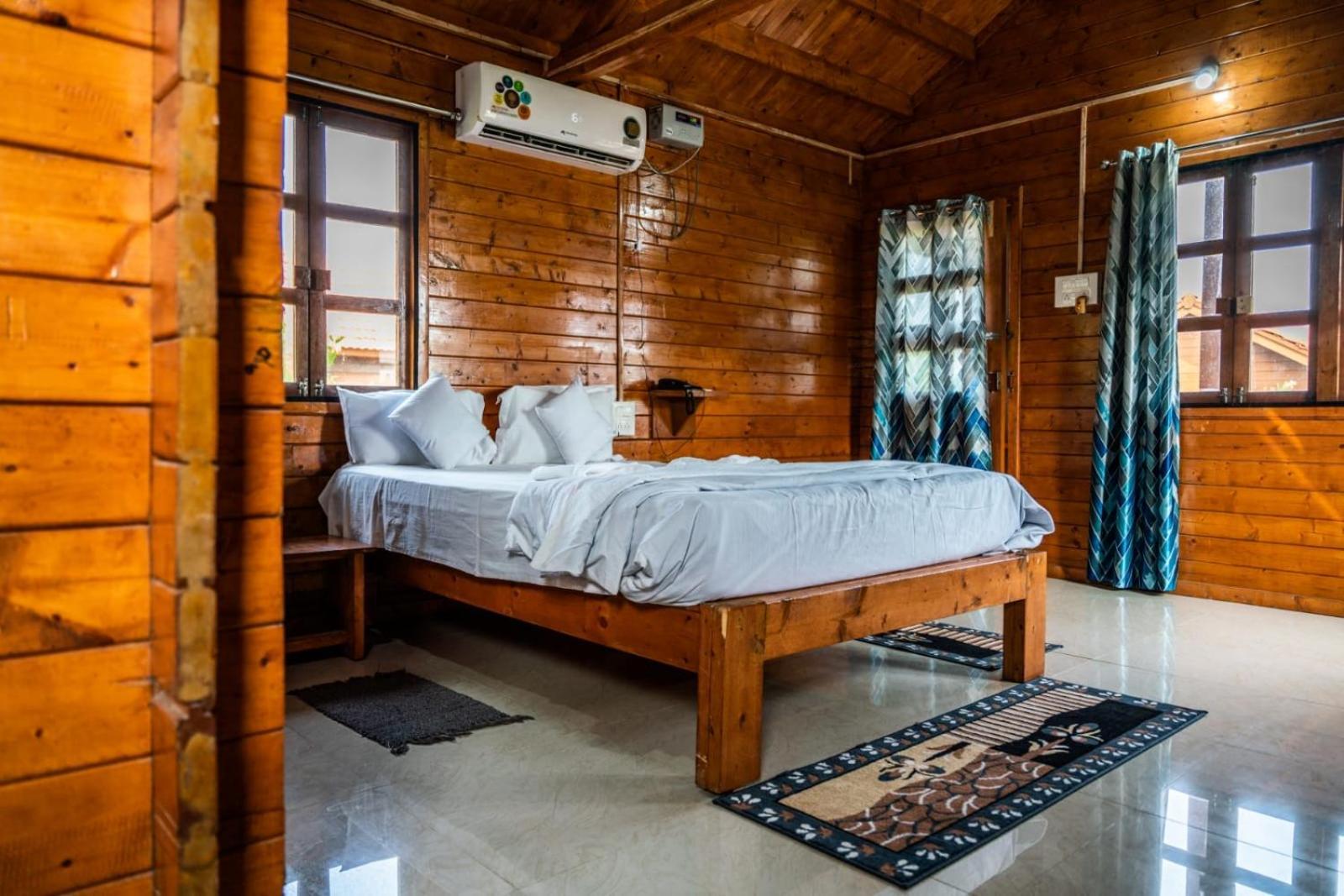 Leo Wooden Resorts Hampi Eksteriør billede
